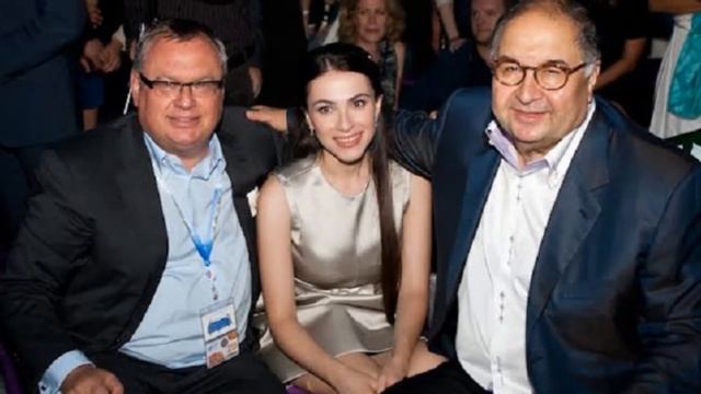 Роскошная жизнь самой таинственная телеведущей