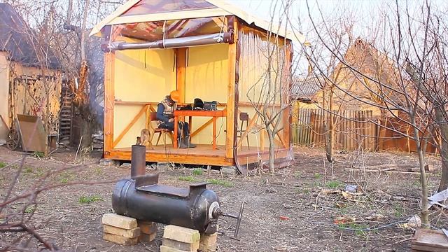 ПЕЧКА БУРЖУЙКА для ВОЕННОГО времени из ГАЗОВОГО баллона. И Обогреться можно и поесть. смотреть онлайн