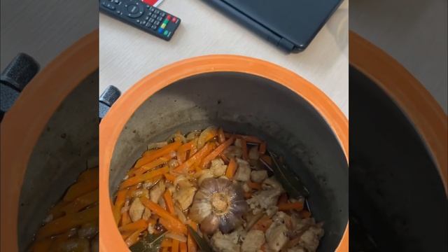 Плов в афганском казане на плите