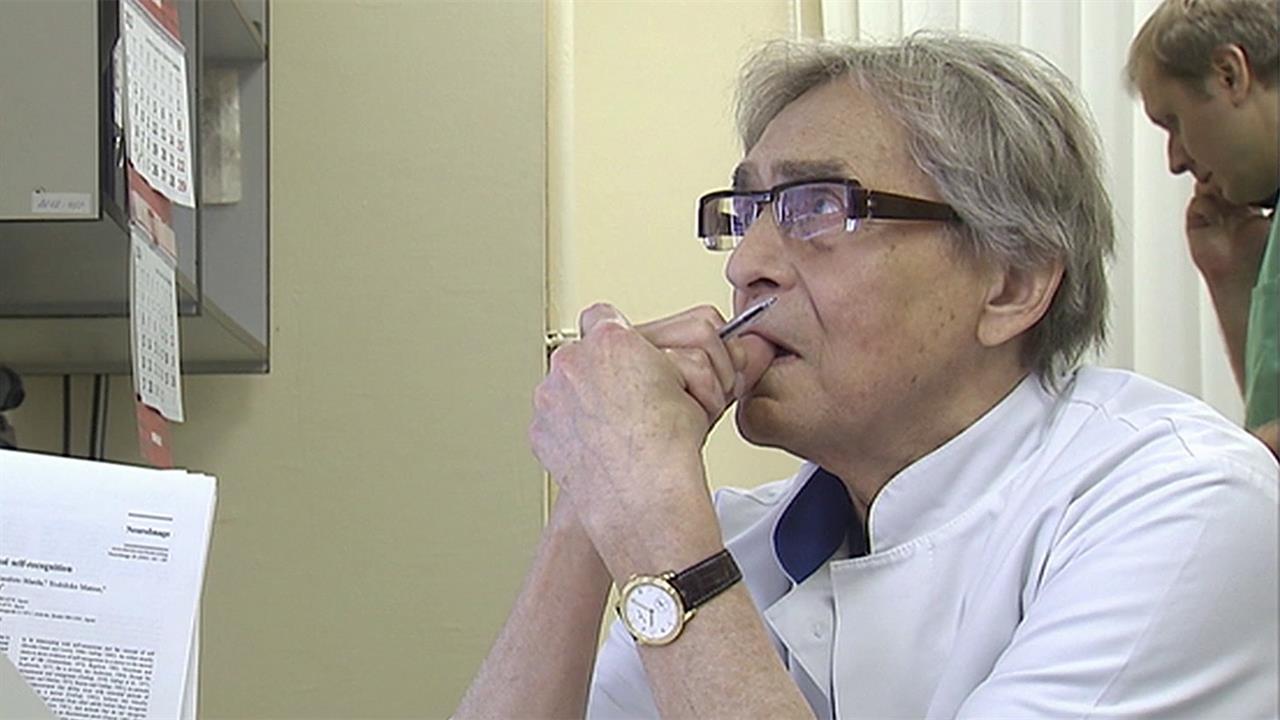 Владимир Путин поздравил с 90-летием нейрохирурга Александра Коновалова