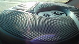 Sony CDX-GT660UE + JBL.