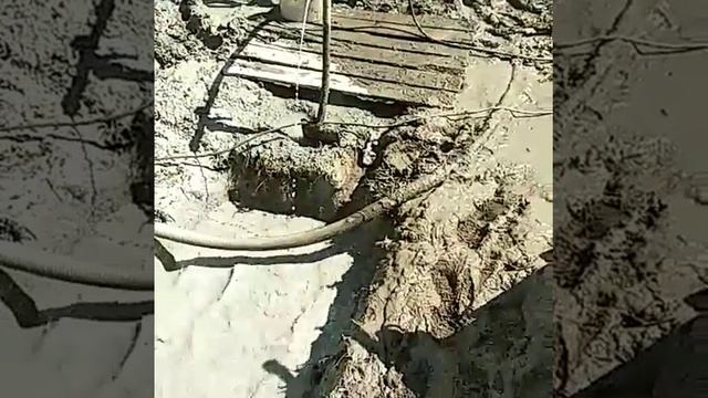 Бурение скважины на воду в деревне Низино Ломоносовского района глубина 50 метров дебит 1 куб