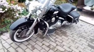 Harley_Davidson FLHR звук карбюраторного мотора