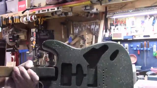 Stratocaster Hardtail Conversion - Tito Pepe-caster Episode 4 - Painting the pepe-caster - BORIS! смотреть онлайн