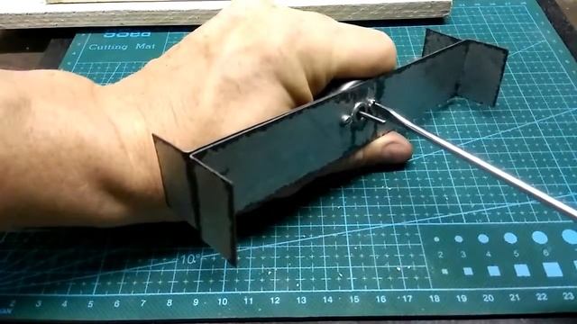 DIY минициркулярка своими руками мини распиловочный стол дома смотреть онлайн