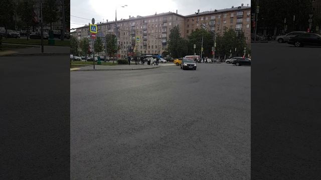 7 минут светофор на Ломоносовском проспекте, Москва смотреть онлайн