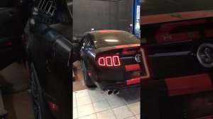Громкий выхлоп Ford Mustang