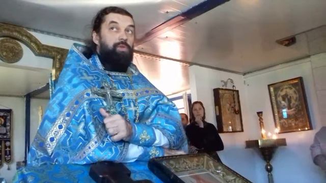 Воскресеная Литургия. Проповедь батюшки Димитрия смотреть онлайн