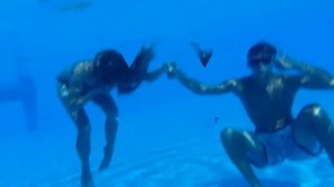 Бассейн. Парное плаванье. Видео в бассейне.