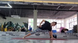 Yoga practice. Уттхан Приштхасана 1(поза ящерицы), подводящие упражнения.