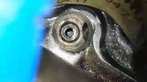 Audi Q7 сломались свечи накала, удаление