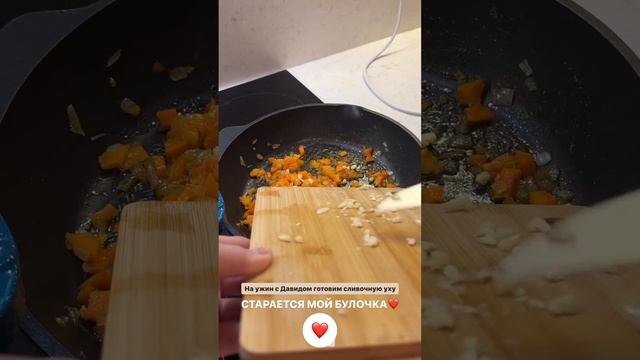 «Повезет же кому-то»: Дарья Пынзарь продемонстрировала кулинарные способности младшего сына