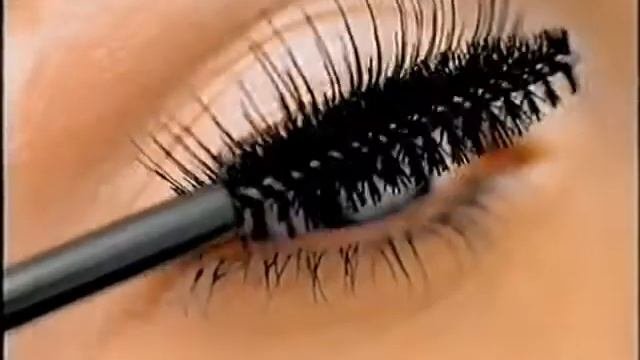 L'Oréal Werbung Intensifique Mascara