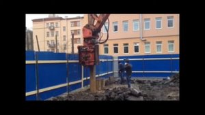 Монтаж шпунтового ограждения при помощи вибропогружателя MOVAX-SP 60