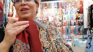 Сравнение. Павловопосадские платки в Минске