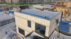 Дом с плоской крышей в стиле HI-TECH?