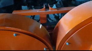 Мобильная установка дробления зерна от ВОМ МТЗ (вала отбора мощности) на базе зернодробилки Шмель.