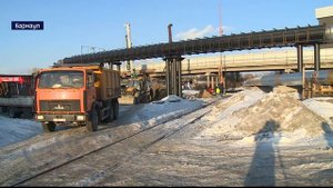 Строители наращивают темпы реконструкции путепровода на проспекте Ленина в Барнауле