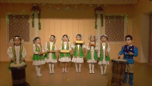 Ансамбль "Кунчээн" "Үрүҥ туллук өрө мөлбөстуур"; Игра на якутских народных музыкальных инструментах