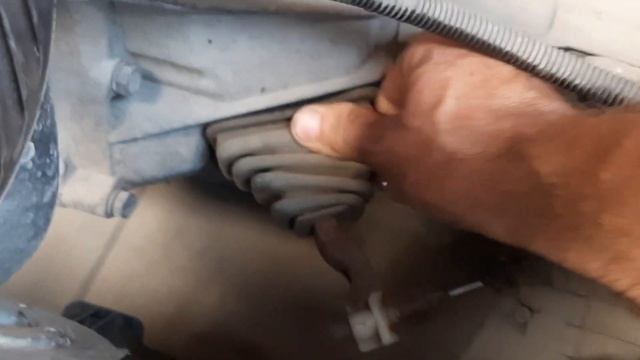 Тугая педаль сцепления! Ремонт занимает пять минут! смотреть онлайн