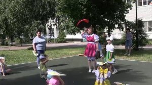 Ежегодно в детском саду "Светлячок" ребята с радостью встречают лето