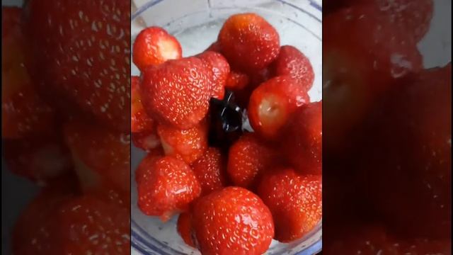 Клубничное ПЮРЕ ?/Заготовка клубники на зиму ❄️ смотреть онлайн