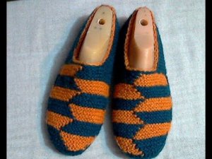 Еще один способ вязания следков спицами без шва. Краткое описание работы под видео.