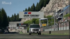 Gran Turismo 6 Nissan CUBE EX (FF/CVT) '02 (PS3)