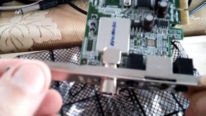 Гибридный TV-тюнер и FM-тюнер AVerTV Hybrid Speedy PCI-E.