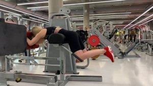 Обратная гиперэкстензия (лягушка). Техника