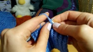 Как связать резинку скрещенными петлями.