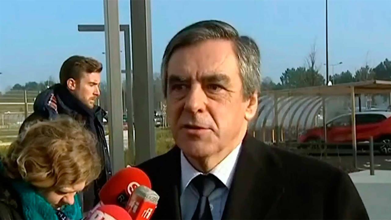 Во Франции жену Франсуа Фийона обвинили в присвоении госсредств