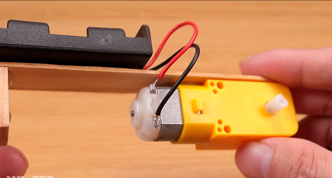 7 Полезных лайфхаков для супер клея и творческих идей смотреть онлайн