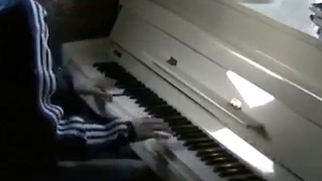 America - Hugh Laurie (piano) смотреть онлайн