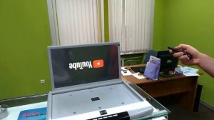 Сравнение потолочных мониторов 17" в авто (обычный против андроид сматр ТВ)