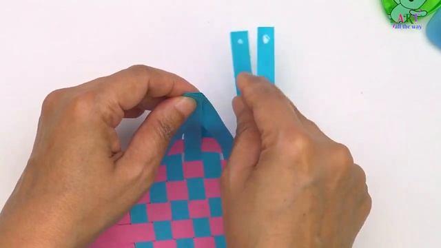 Как сделать мини корзинку из бумаги. Искусство. Украшение дома из корзины оригами своими руками.