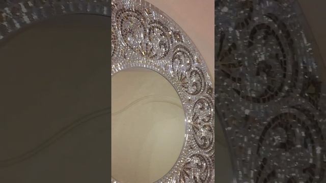 Круглое зеркало с мозаикой. Видео для заказчицы перед упаковкой смотреть онлайн