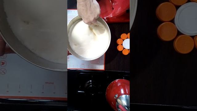 Будем готовить бисквит. смотреть онлайн