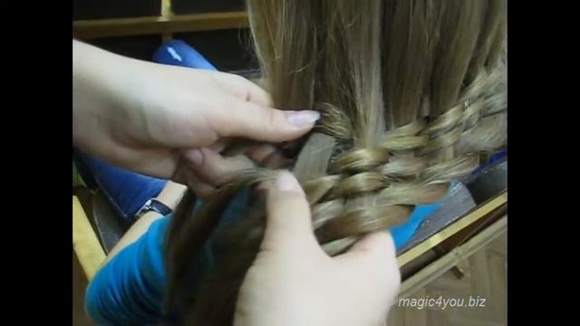 Видеоинструкция Косичка в пять прядей