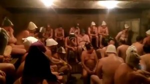 Мужики в бане поют "Ой мороз"