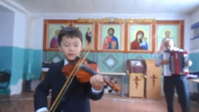 Скрипка в Стардоме город Элиста 6 ноября 2017г Юный музыкант Димитрий Котинов смотреть онлайн