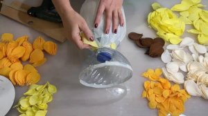 Новогодняя сова. Поделка из гофрированной бумаги.