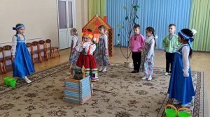 Инсценировка песни У колодца Караваевой