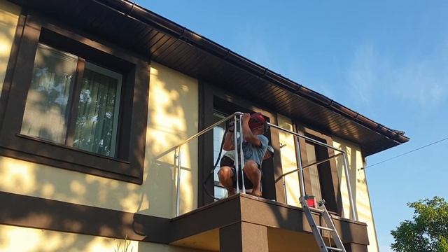 Зварювання перил із нержавіючої сталі із склом смотреть онлайн