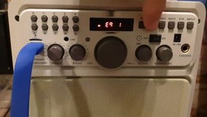 Комбоусилитель караоке SongMu Audio. Замена батареи