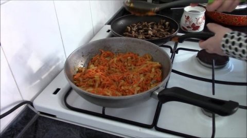 Салат ОБЖОРКА. Все в восторге от такого вкусного и очень сытного салата.