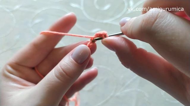 Цепочка из воздушных петель. Учимся вязать петли крючком. Вязание крючком для начинающих (1 урок)