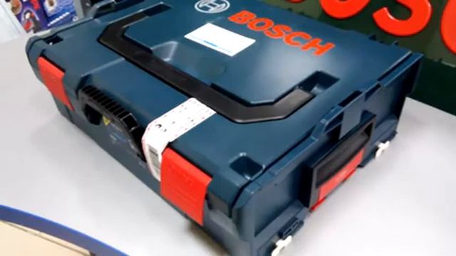 Реноватор Bosch GOP 250 CE Professional (Версия с 48 предметами оснаски в L-Boxx 136) смотреть онлайн