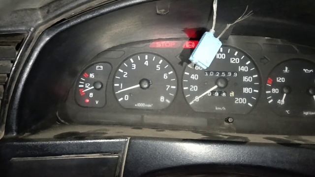 Запуск Газели которая простояла год,машина едет в ремонт,пробило прокладку ГБЦ,не машина а чертол*т смотреть онлайн