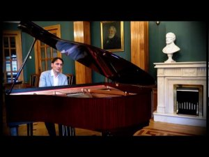 П. Чайковский Сентиментальный вальс. Алексей Комаров. Tchaikovsky Sentimental waltz. Alexey Komarov